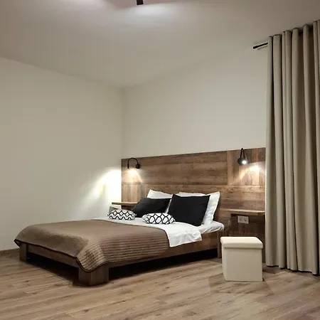 Feriehus Lux Guest Housе мukachevo Mukatjevo