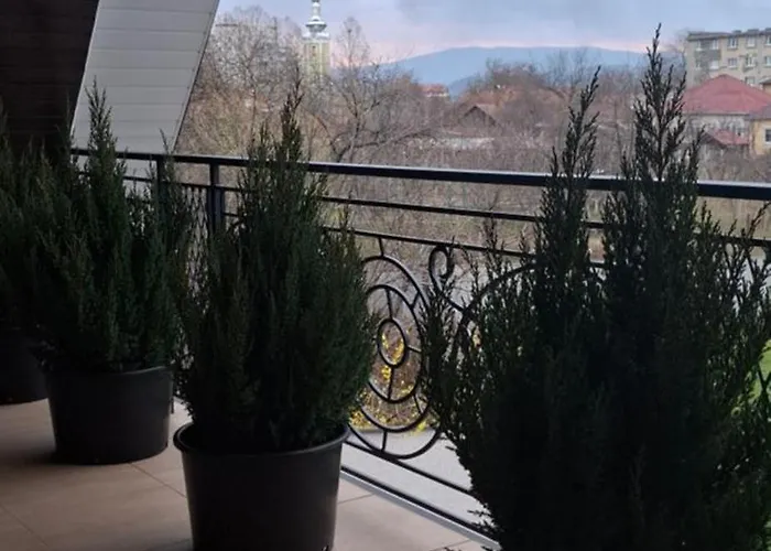 Casa de Férias Lux Guest Housе мukachevo